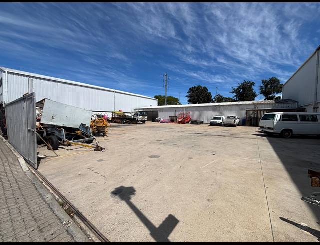 420M² WAREHOUSE TO LET IN BELLVILLE SOUTH INDUSTRIA